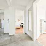 Διαμέρισμα Tolstov Apartments - 5 Zimmer - Dachgeschoss - Citycenter Κρέφελντ