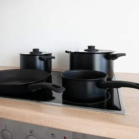 Apartment Tolstov - 2 Dachgeschosswohnung - 25 Min Zur Messe Dus *