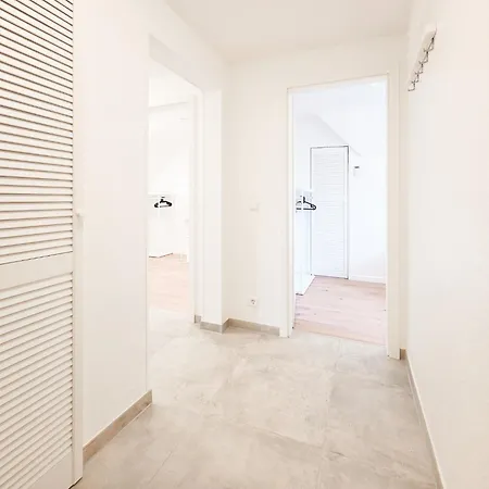 Apartmán Tolstov - 5 - Dachgeschoss - Citycenter Krefeld